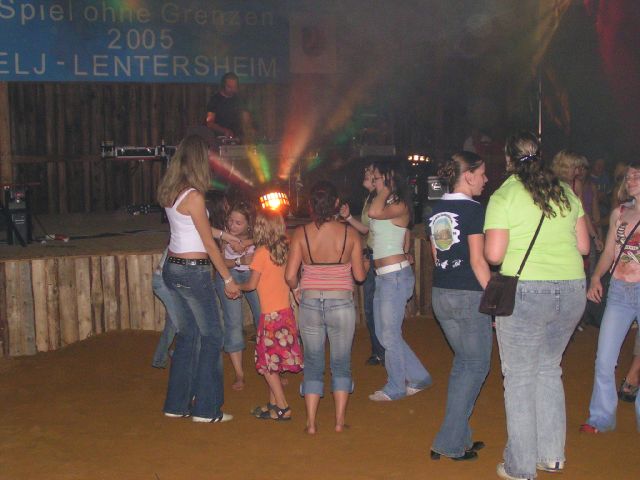 megabeach044