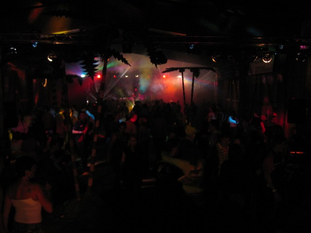 megabeach102